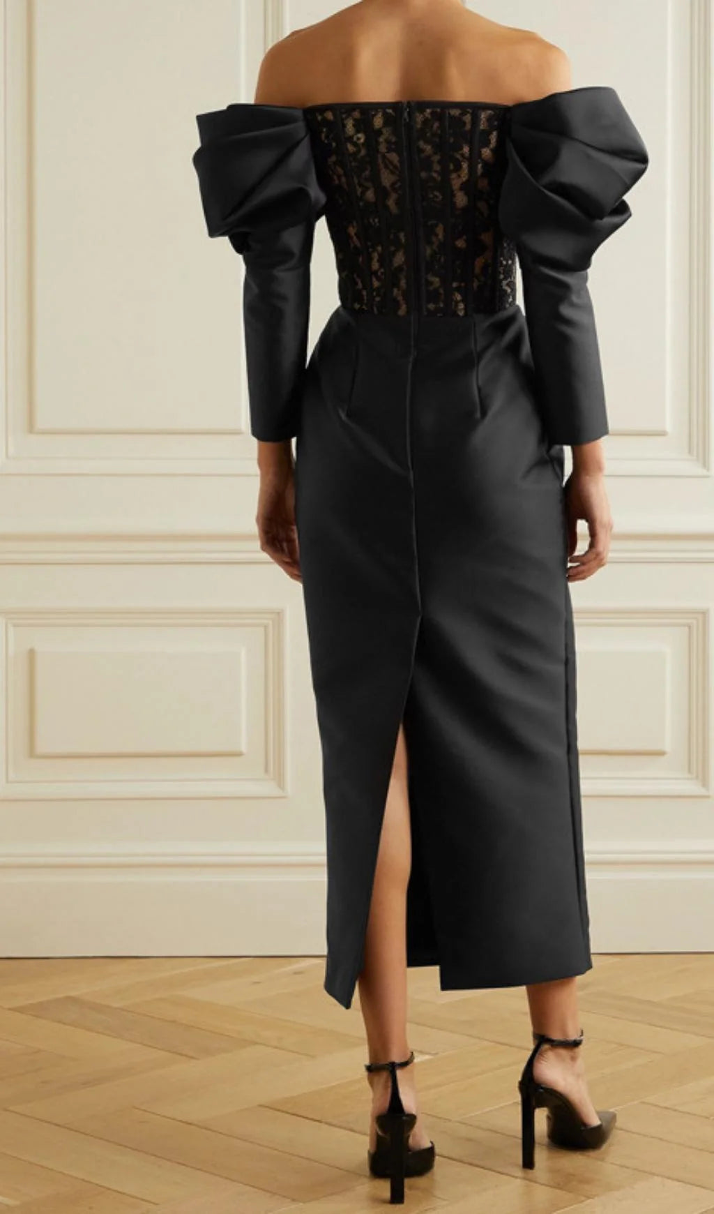 Robe de bal bustier en dentelle à épaules dénudées et fente dans le dos avec manches